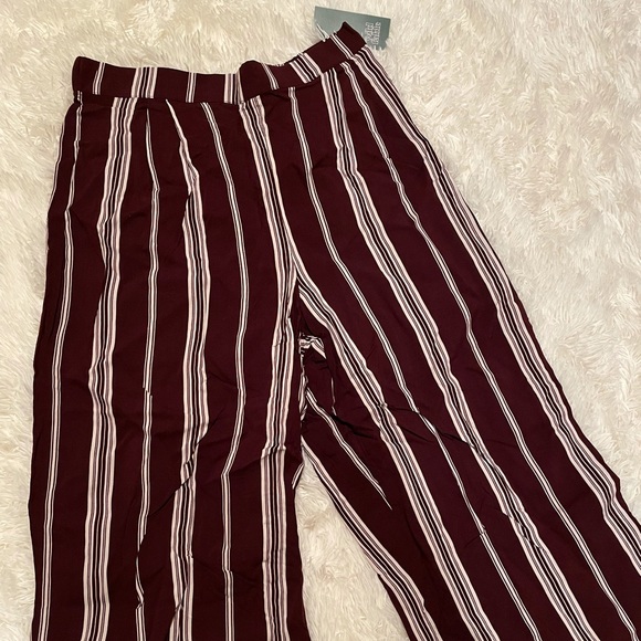 Wild Fable stripped palazzo/flow pants - Picture 2 of 2